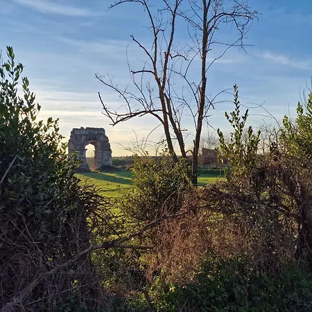 Appia Antica - Parco Acquedotti *